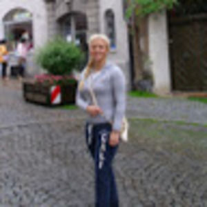 Meet your Posher, Nicole